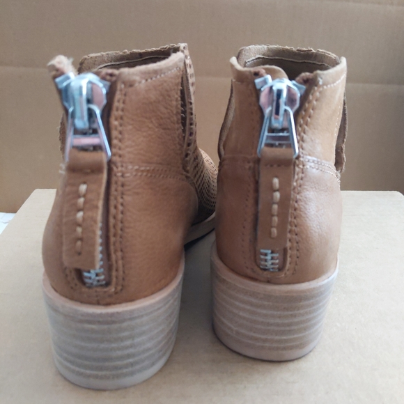 🆕LAST PAIR! 🌿DOLCE VITA LEATHER BOOTIES🌿 - Picture 8 of 8